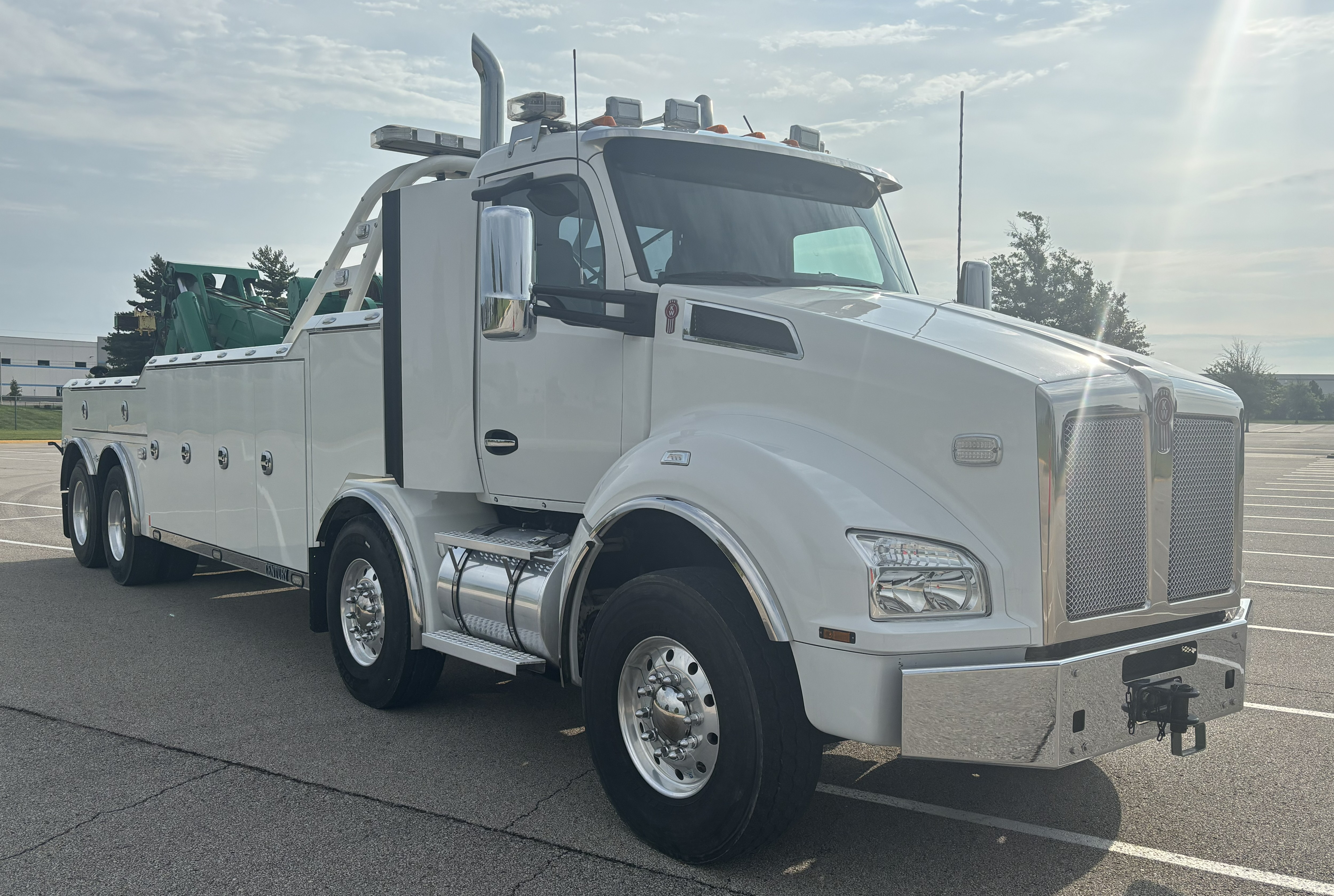 2020 Kenworth T-880 White