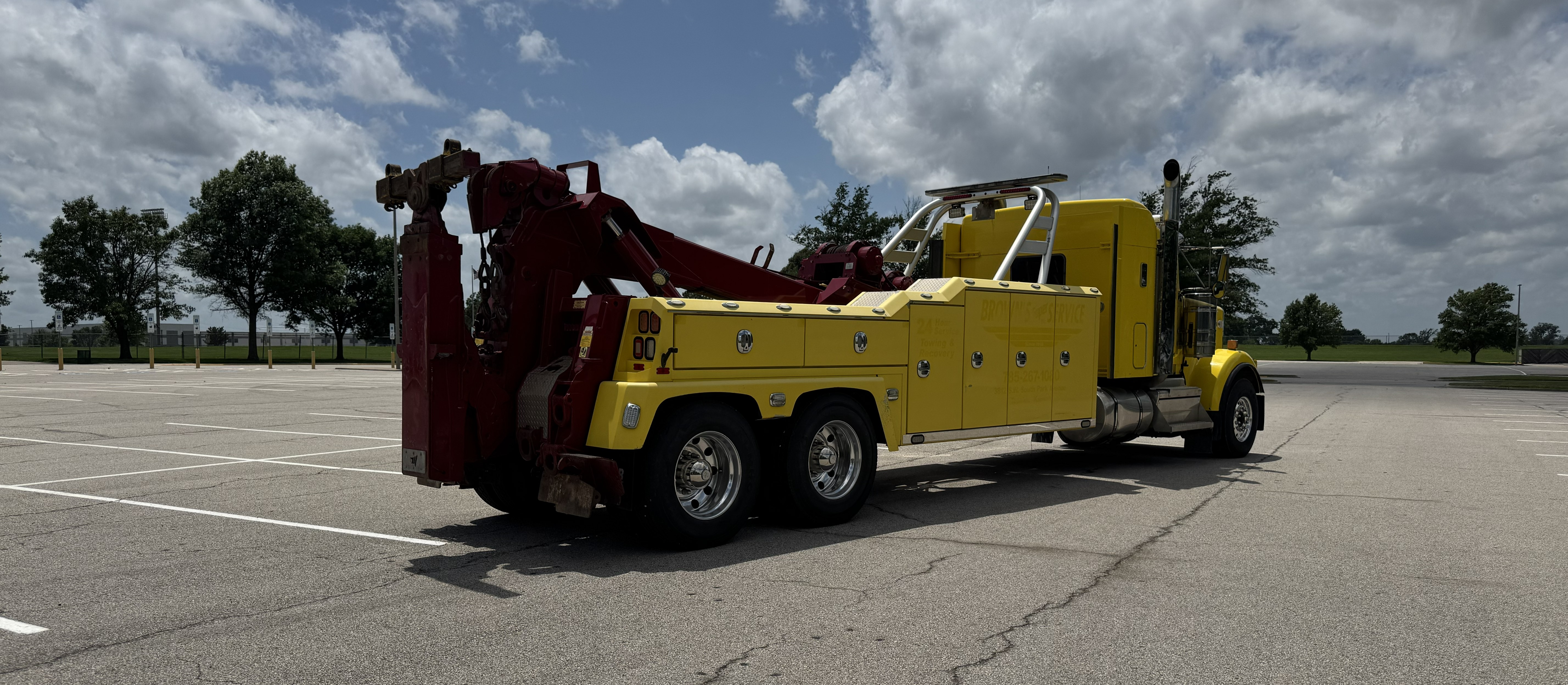 2019 Kenworth W900 Yellow
