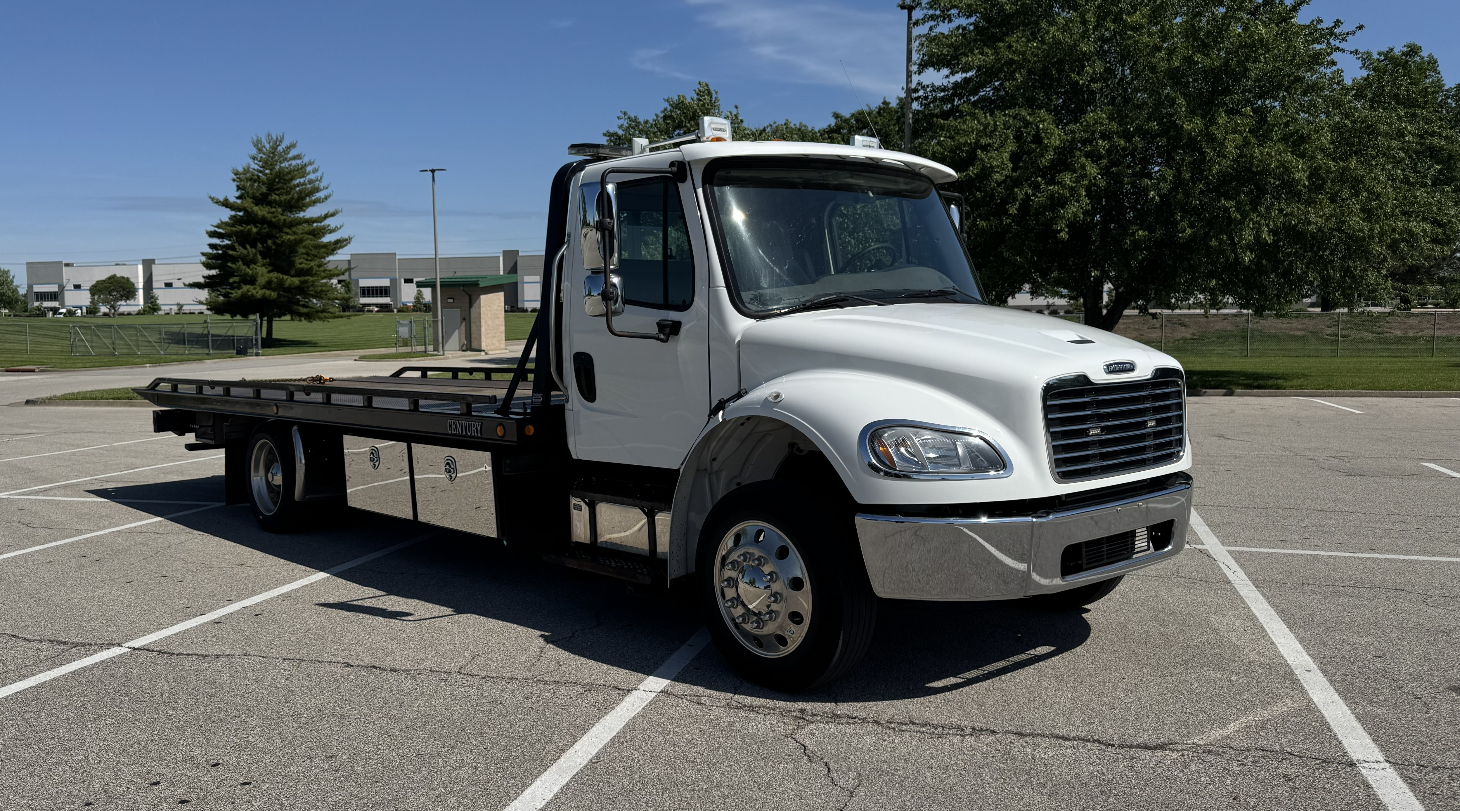 2022 Freightliner M2 White