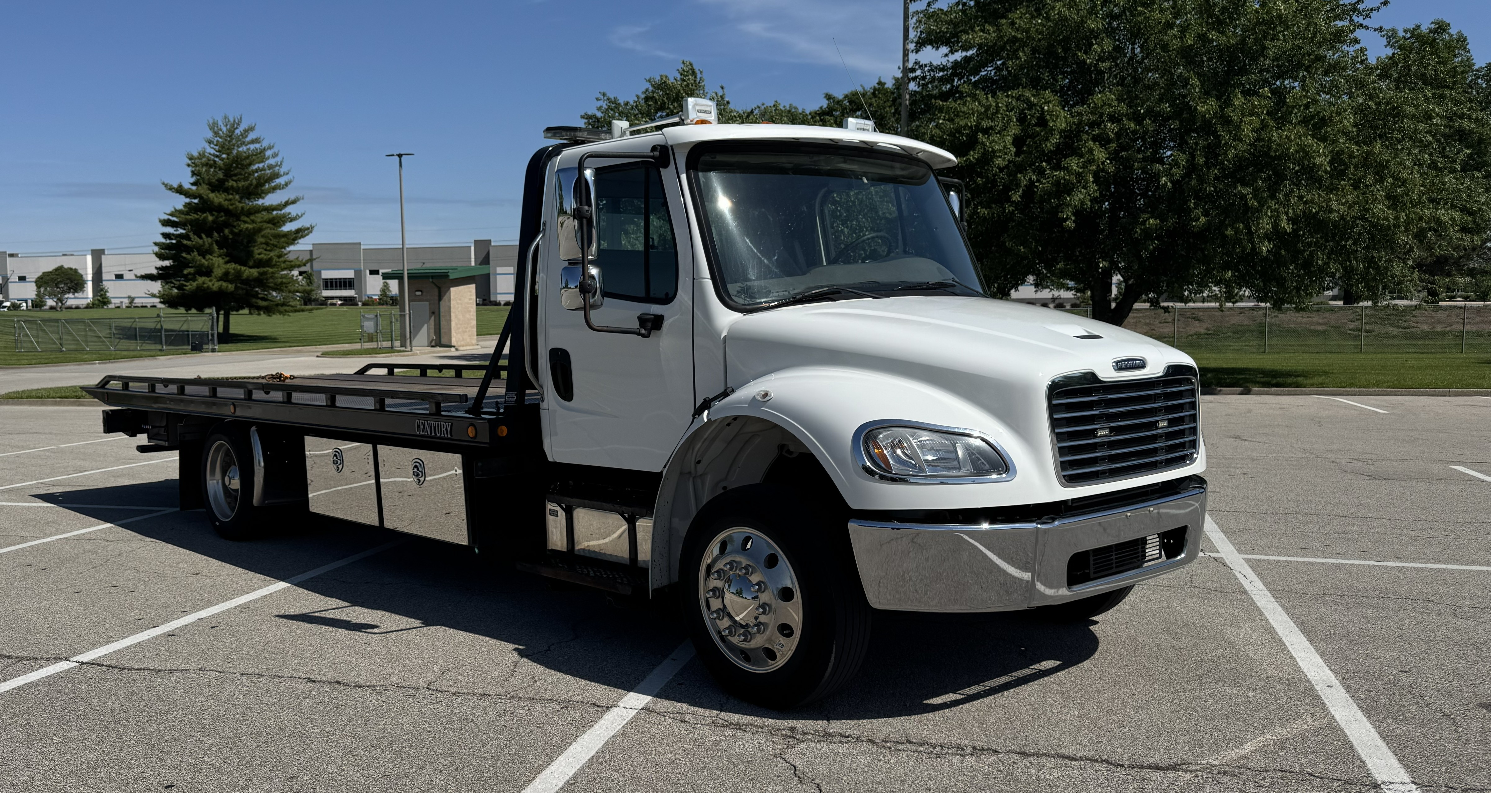 2022 Freightliner M2 White