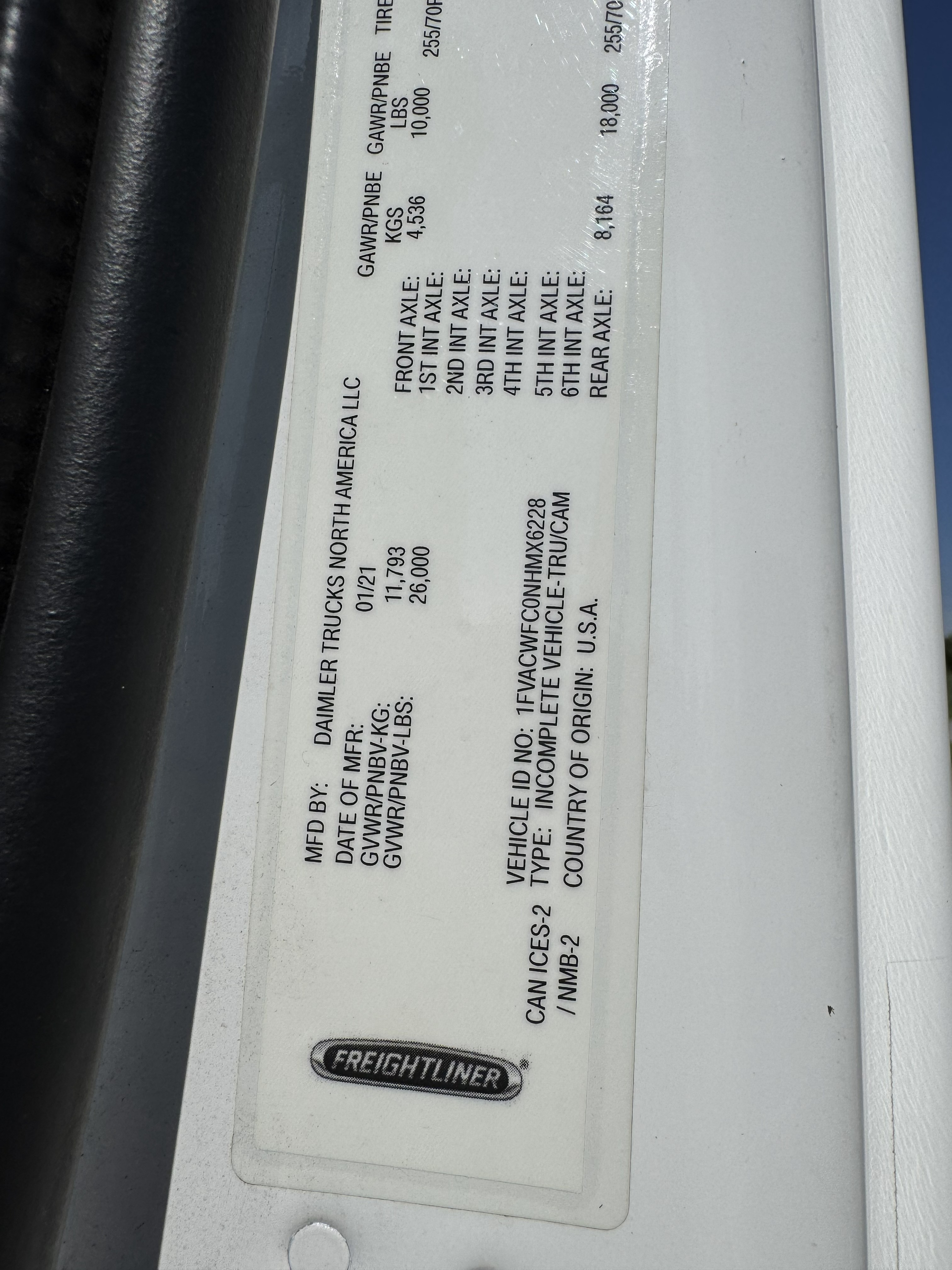 2022 Freightliner M2 White