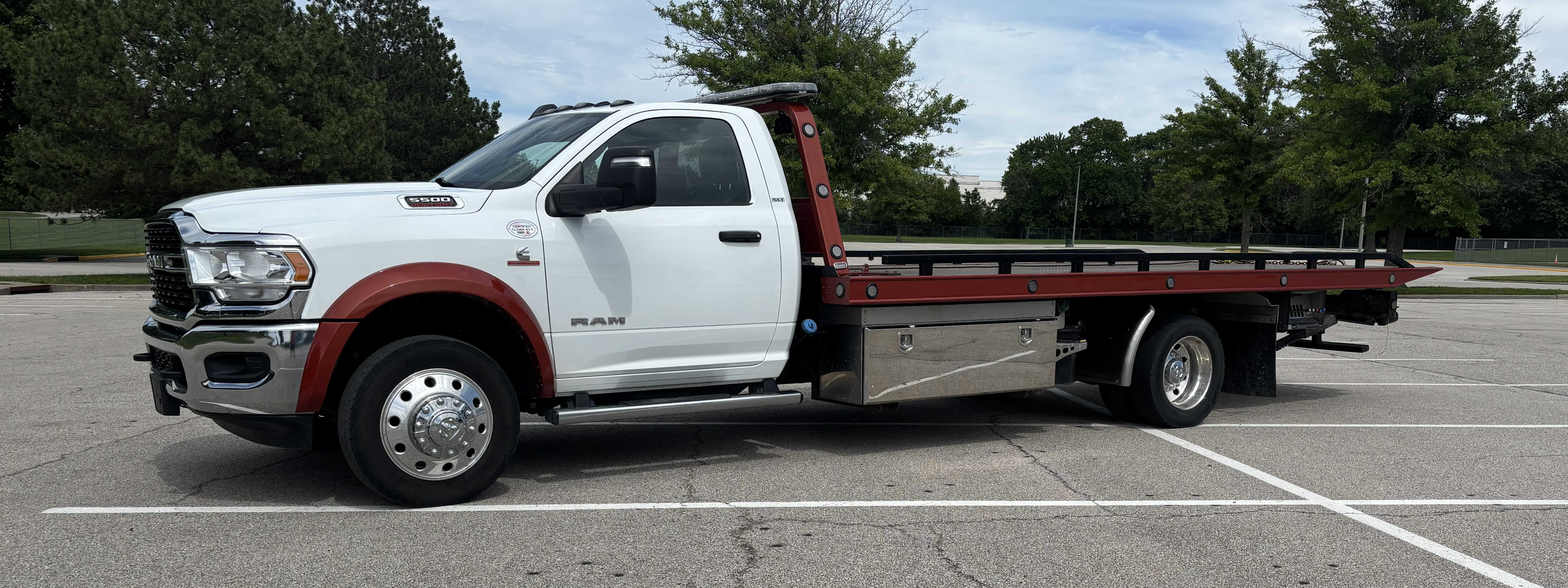 [2024 Ram 5500 White/Orange]