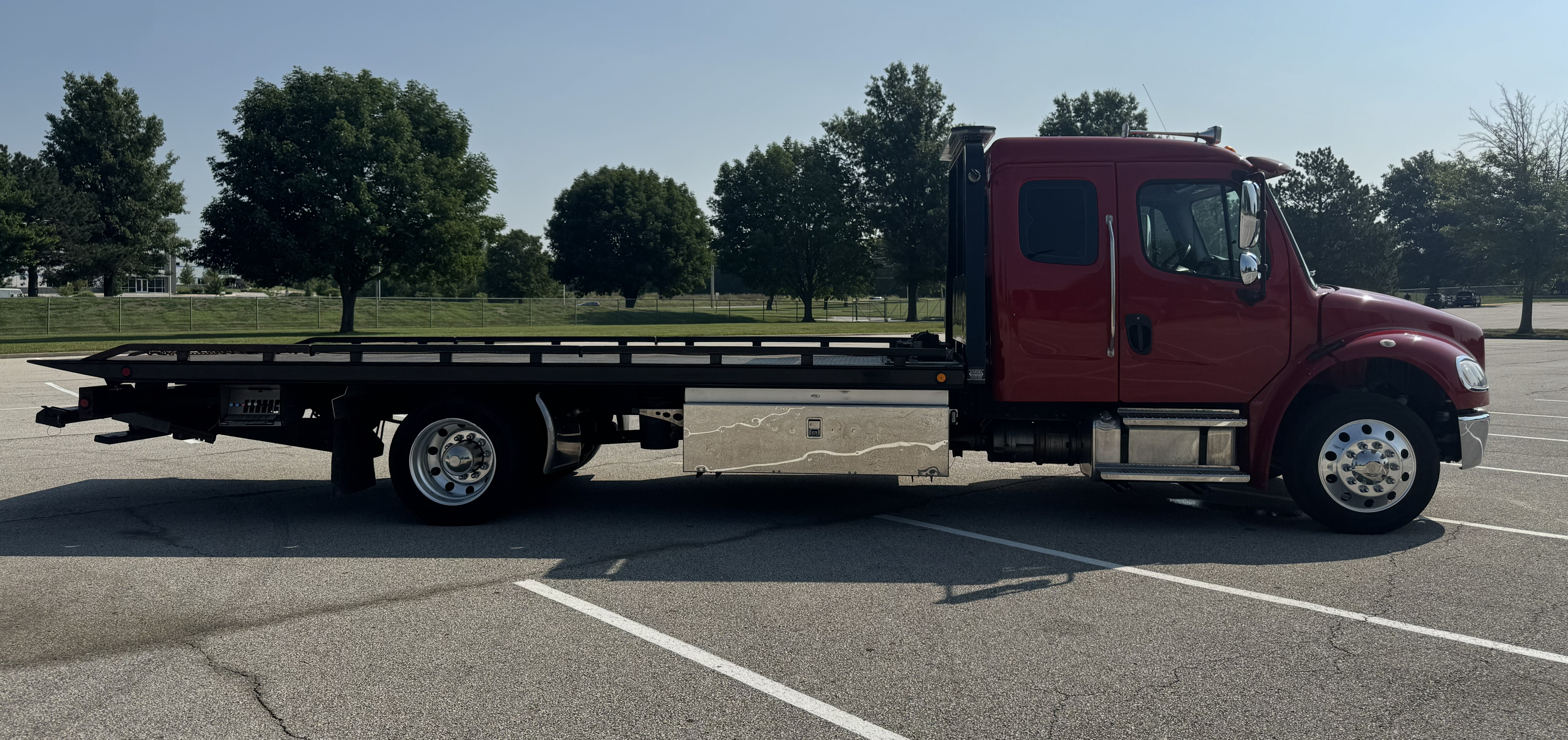 2022 Freightliner M2 Extended Cab Red