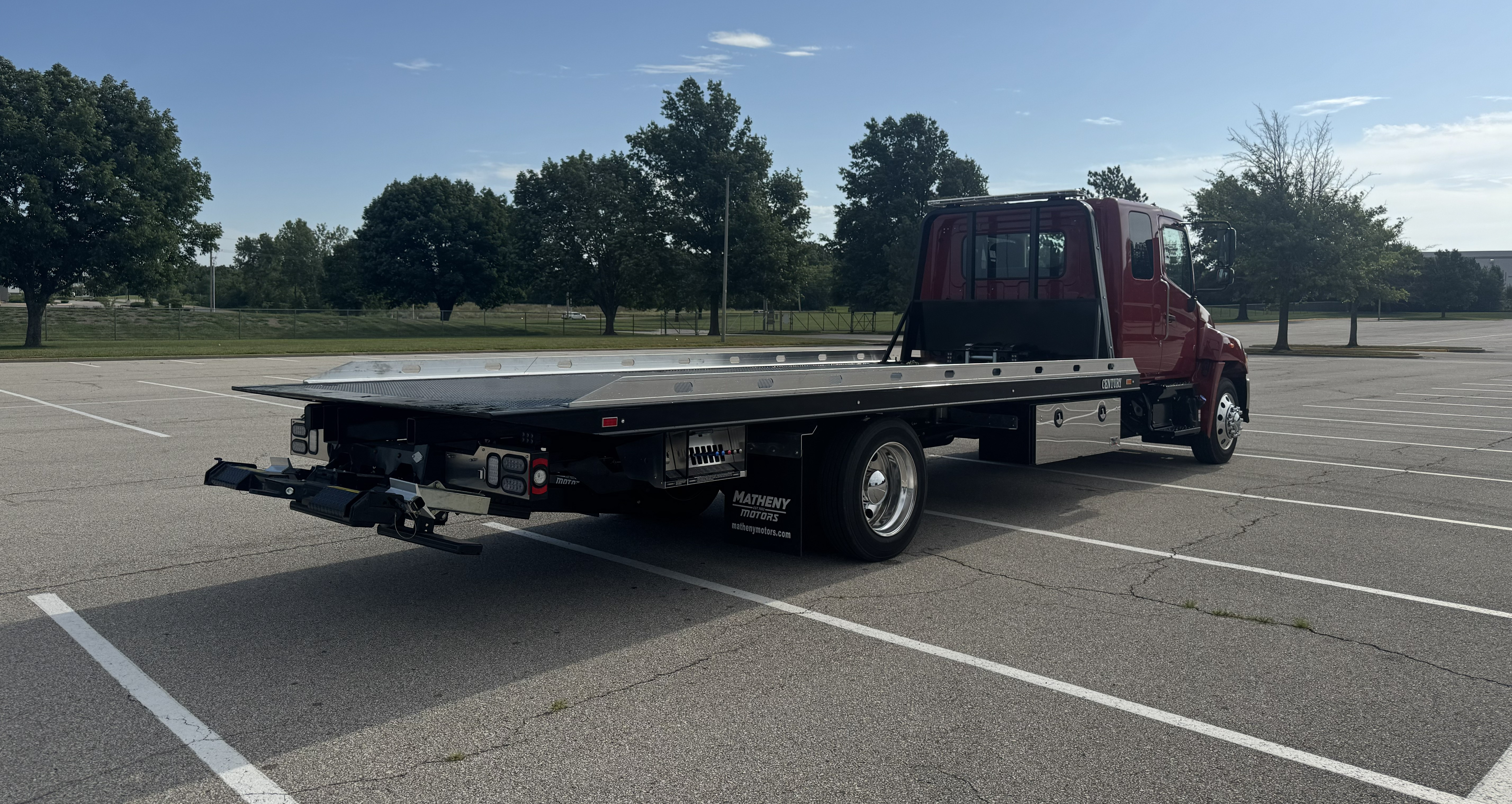 2025 Hino L6 Red
