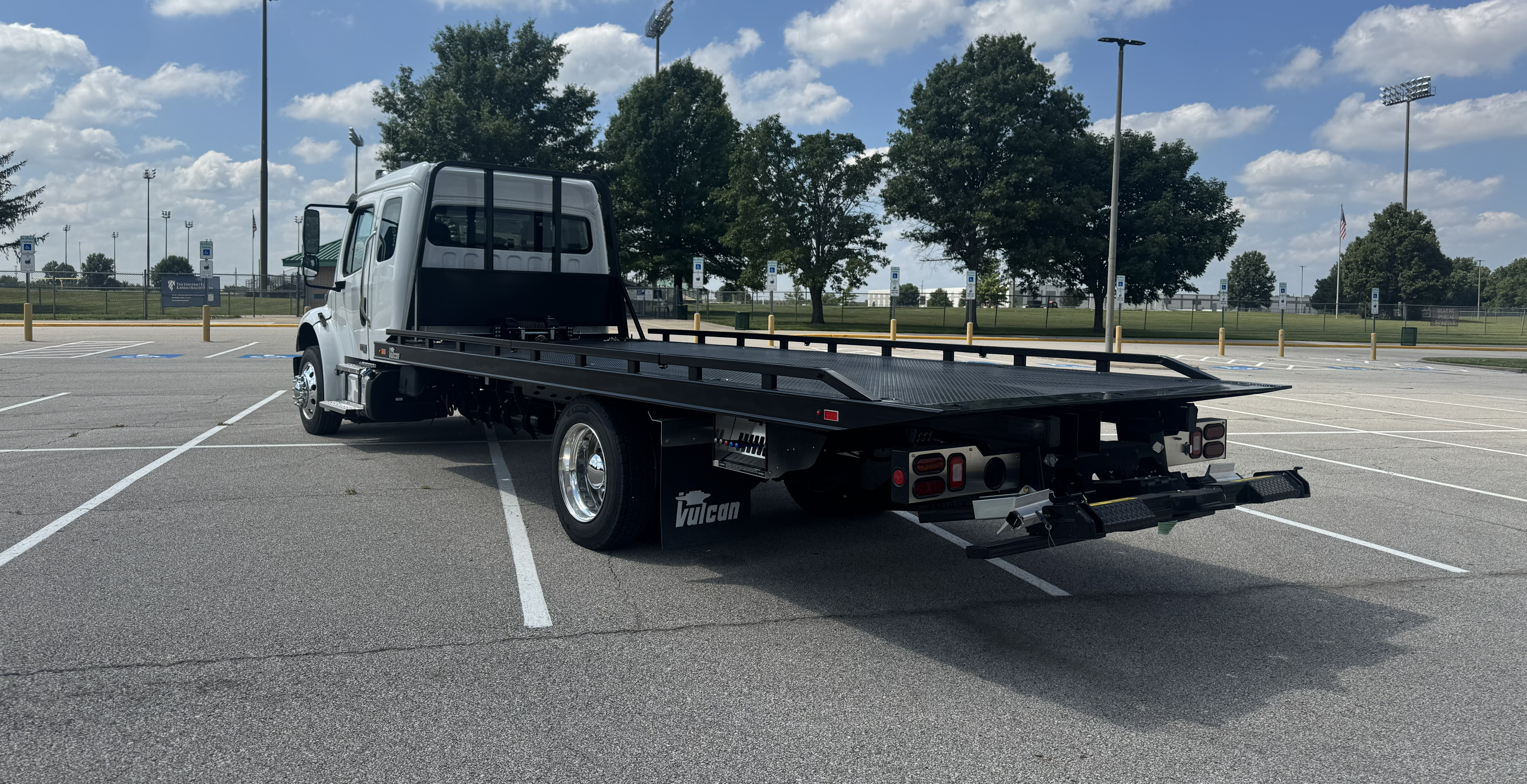 2025 Freightliner M2 Extended Cab White