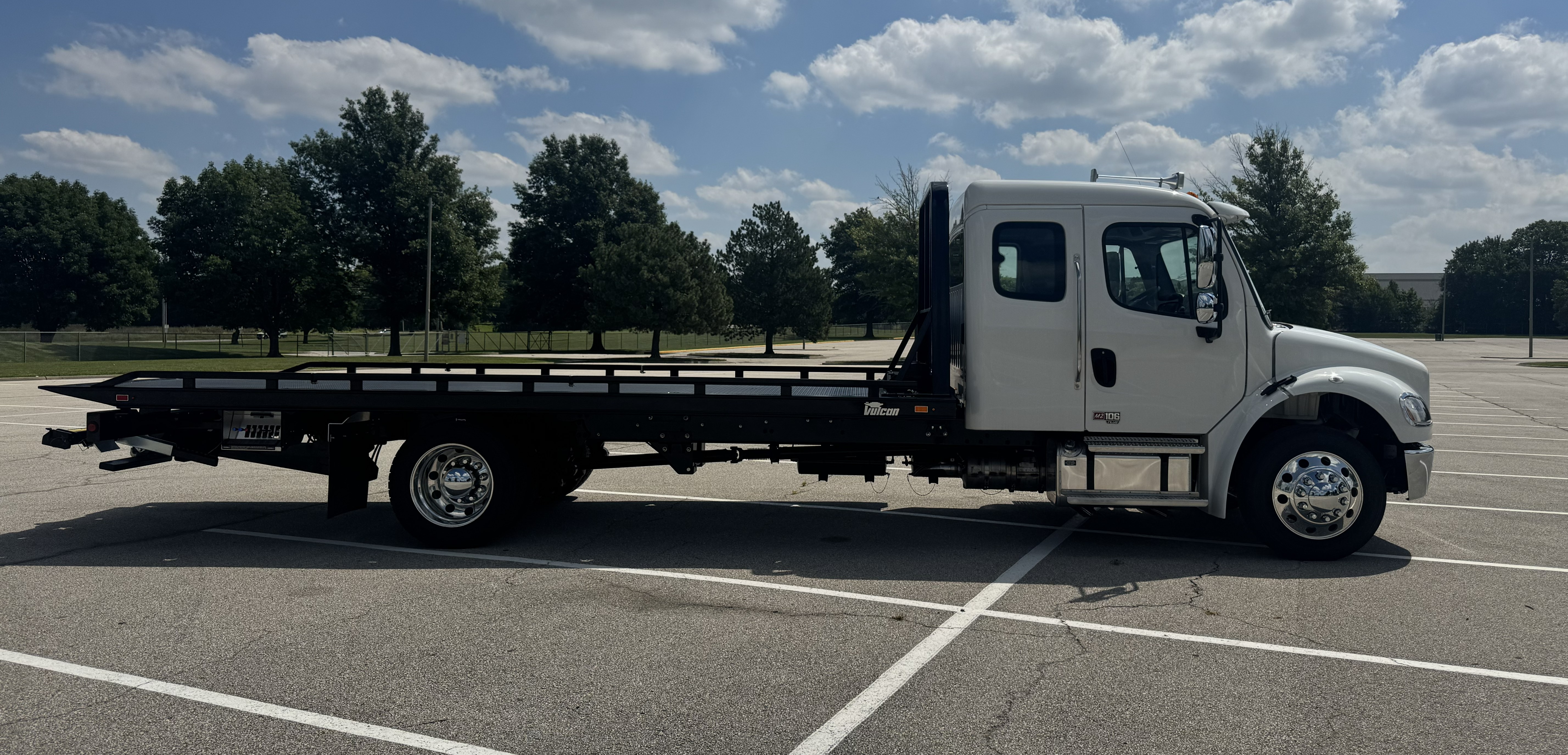 2025 Freightliner M2 Extended Cab White