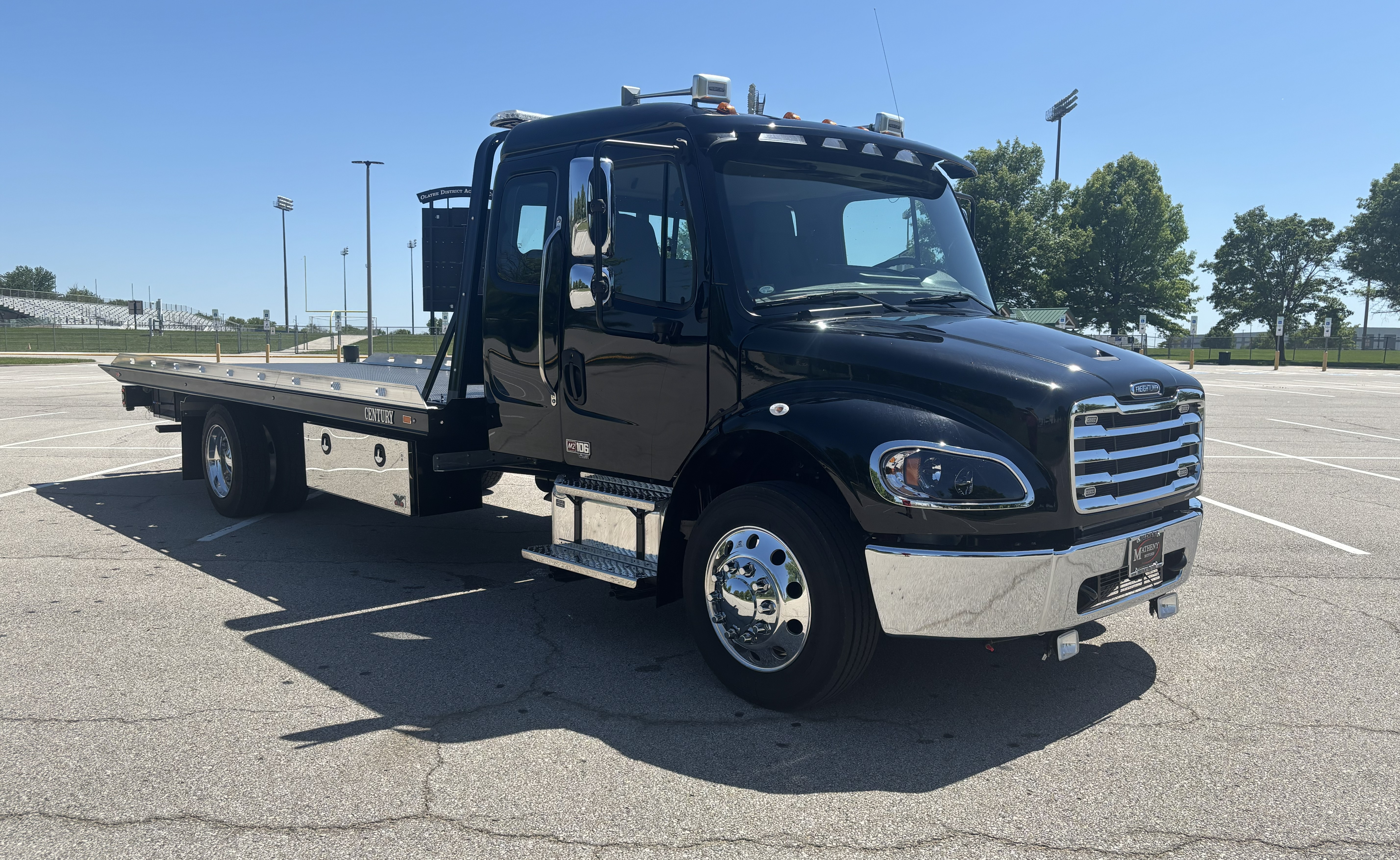 2025 Freightliner M2 Extended Cab Black