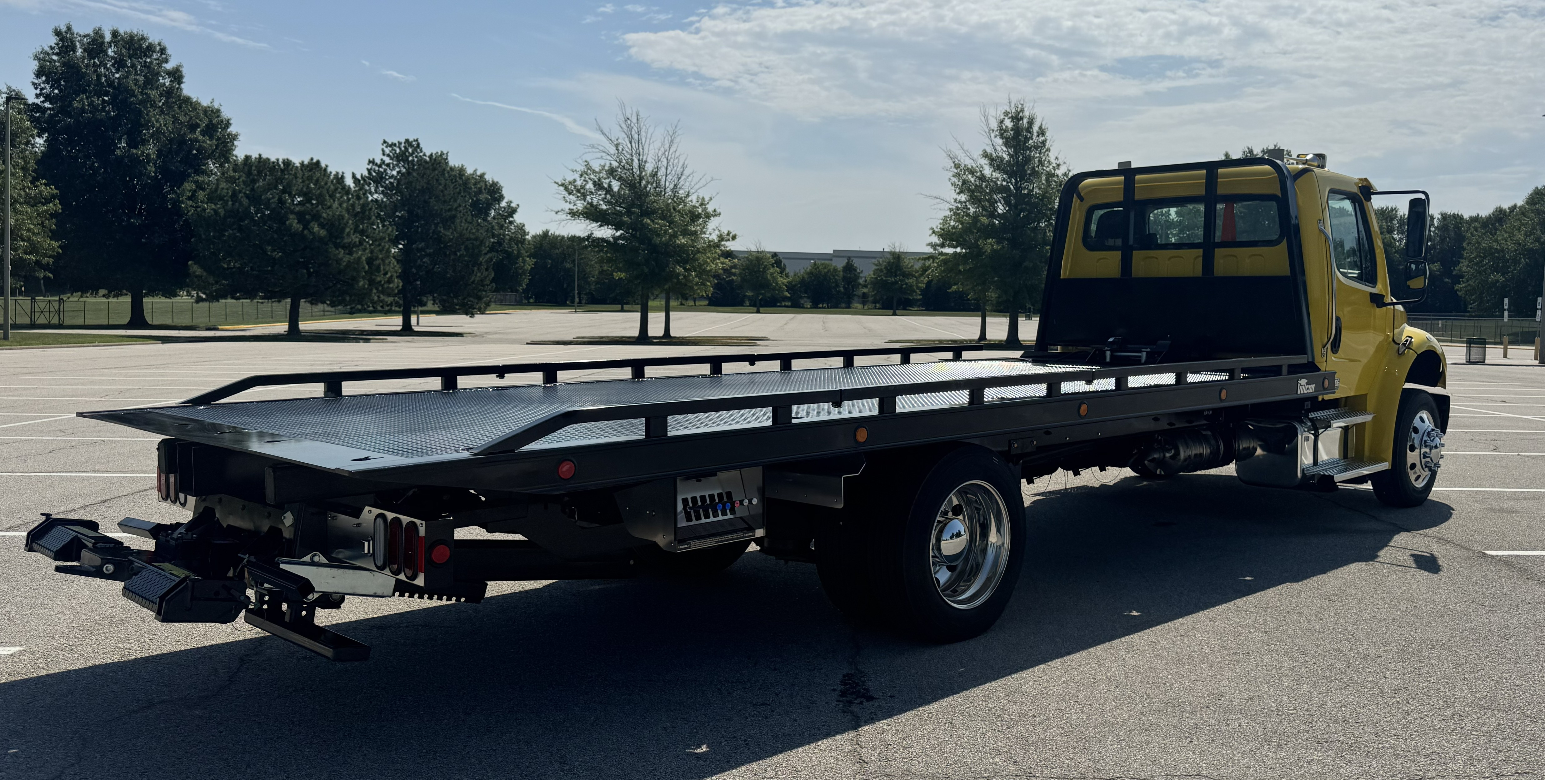 2025 Freightliner M2 Yellow